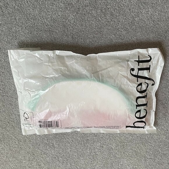 Benefit Checkered White/Tan Fanny Pack (Belt Bag) - Picture 6 of 6